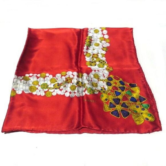 Pre Loved chanel Women Red Scarves - Picture 2 of 8